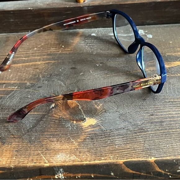 Isaac Mizrahi Magnified Reading Glasses - Picture 3 of 6